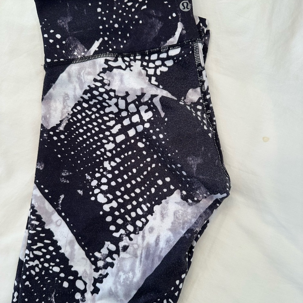 lululemon athletica Black and White Patterned Leggings